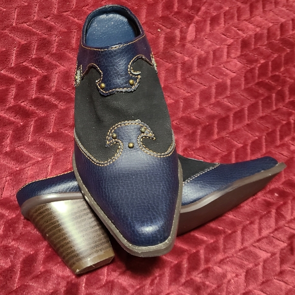 BLUE SUEDE SHOES! LoBR WOMEN'S SIZE 5 - Picture 8 of 10